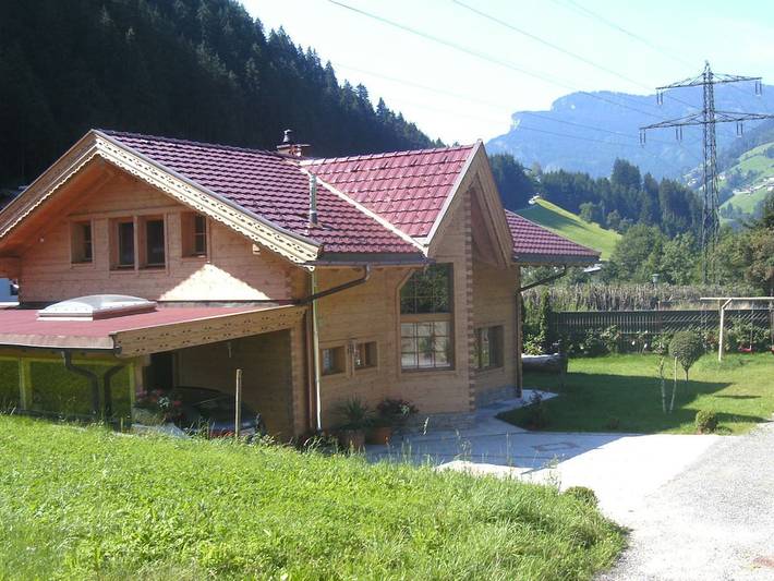 Ferienhaus für 13 Personen, mit Balkon und Terrasse sowie Garten und Sauna in Hainzenberg - 4