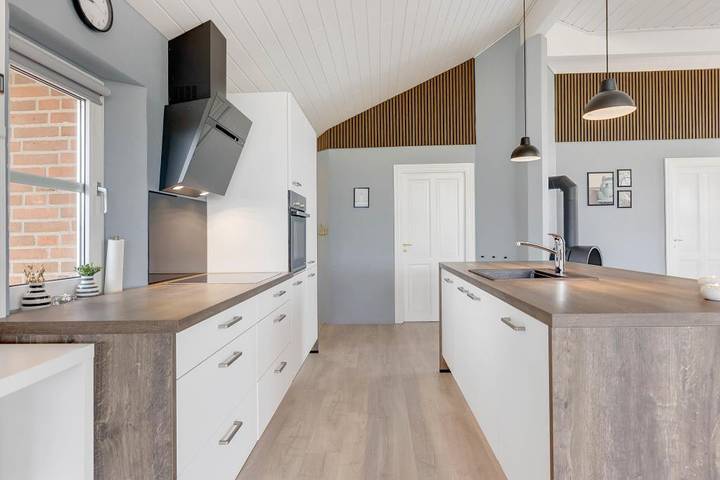 Ferienhaus für 6 Personen, mit Balkon/Terrasse und Whirlpool sowie Terrasse und Garten in Blavand - 3
