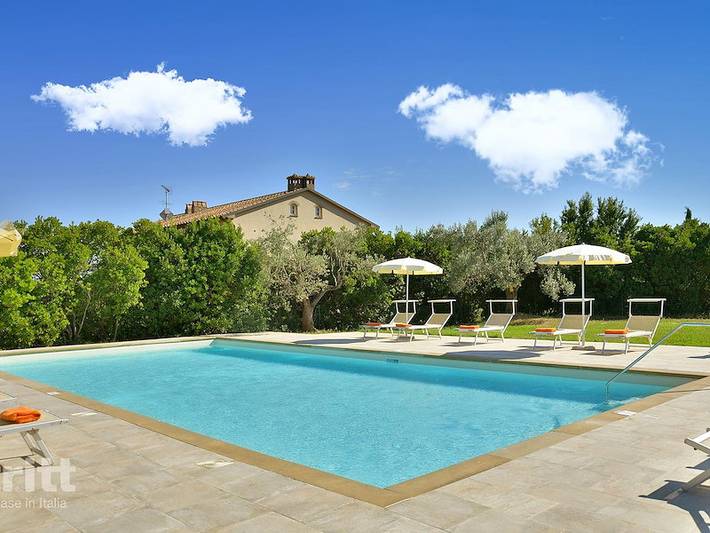 Casa vacanza per 10 persone, con balcone/terrazza e terrazza nonché piscina a Montescudaio