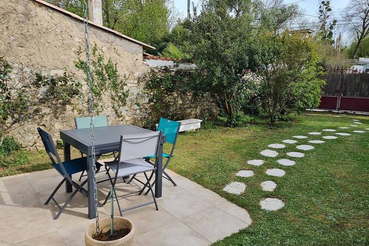 Ferienhaus für 6 Personen, mit Terrasse und Garten - 1