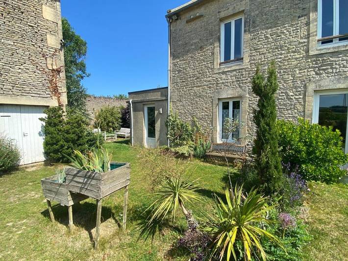 Location de vacances pour 5 personnes, avec jardin à Meuvaines - 3