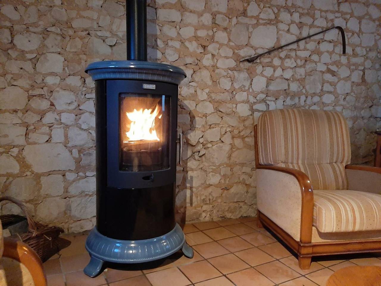 Gîte chaleureux avec jardin, poêle à bois et wifi, entre St Omer et Boulogne sur Mer in Coulomby, Région de Saint-Omer