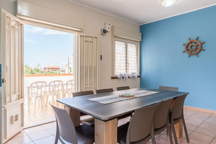 Villa for 8 people in Sicily