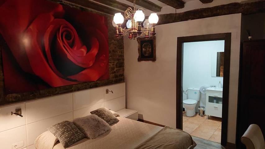 Casa de huéspuedes para 2 personas, con vistas además de piscina y jardín en Navarra - 2