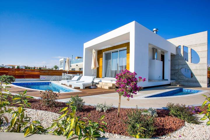 Villa for 2 people, with Terrace in Paphos
