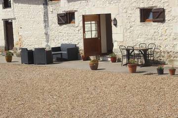 Gîte pour 5 personnes, avec terrasse à Cussay