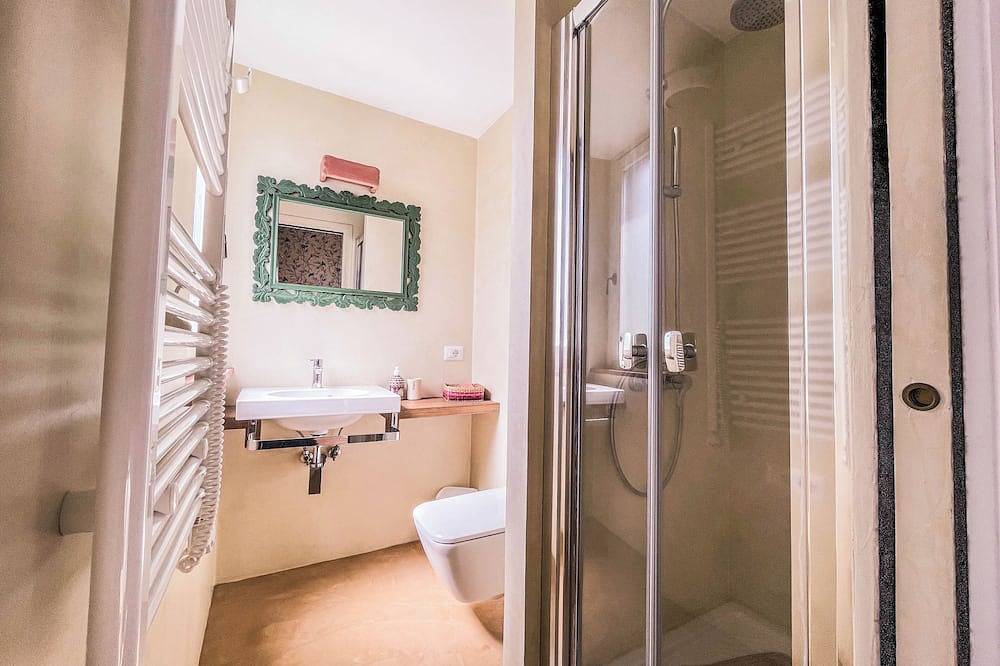 Villa surrounded by vineyards with private pool near Orvieto in Montecchio, Provinsen Terni