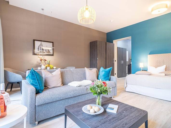 Ferienwohnung für 4 Personen, mit Balkon und Seeblick sowie Ausblick in Wustrow - 2