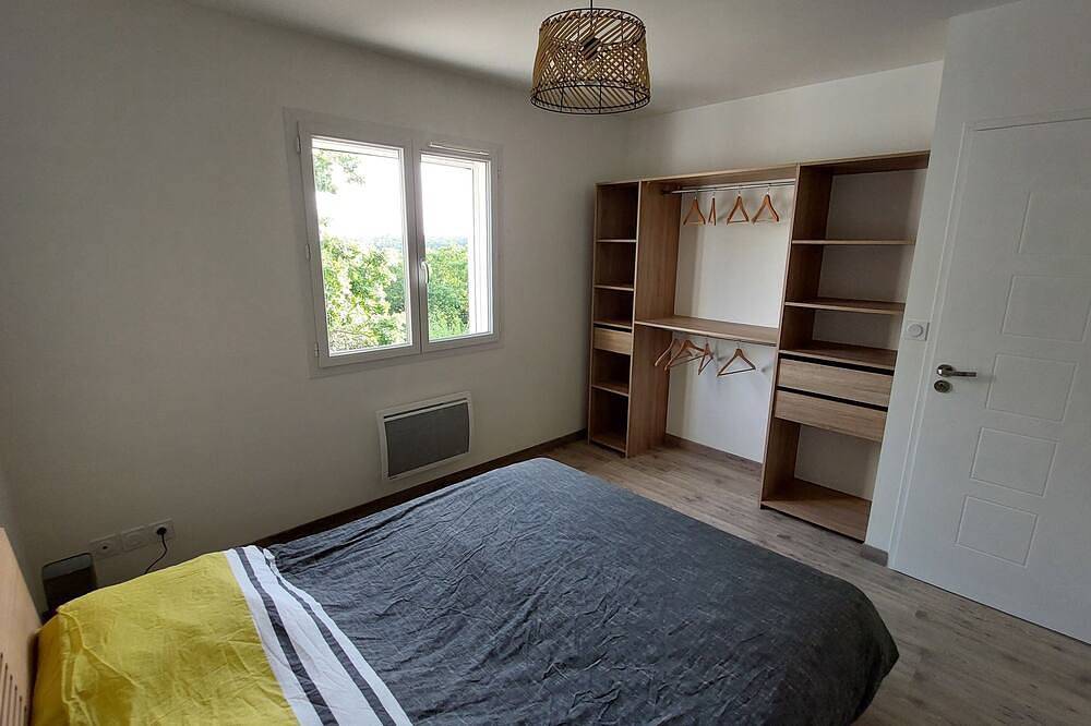 \"L'Echappée Manora-Chênes\" Ardèche pool house in Saint-Alban-Auriolles, Ardèche