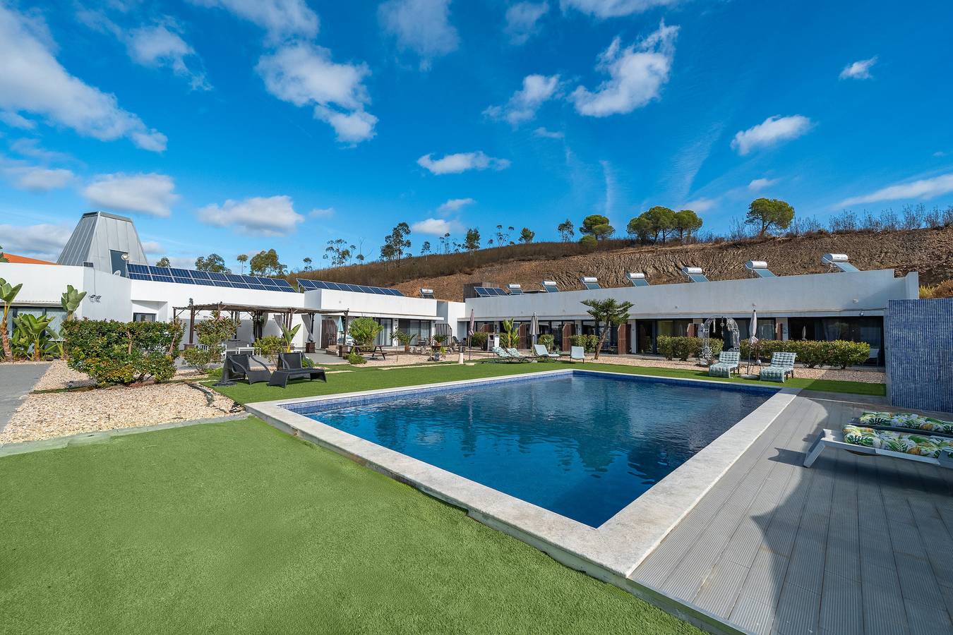 Villa 'Atitudo Nature' mit Bergblick, Wlan und Klimaanlage in Mexilhoeira Grande, Faro Distrikt