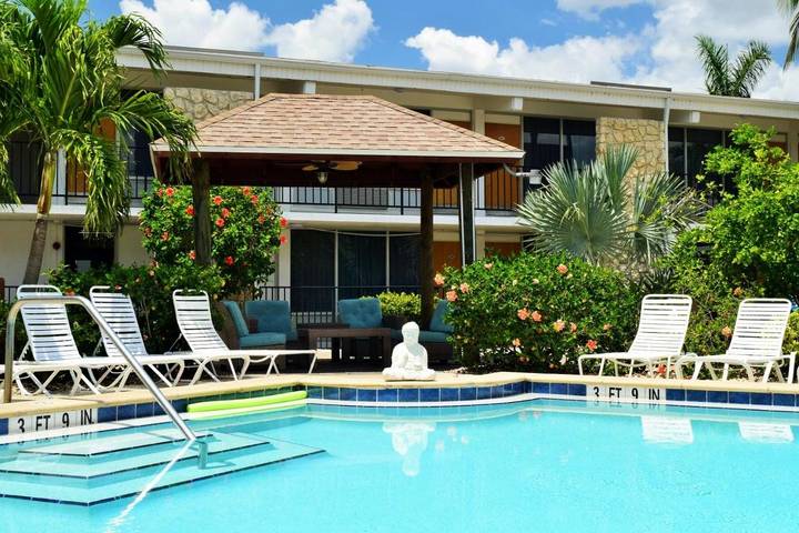 Vakantiehuis voor 2 personen, with zwembad and uitzicht as well as tuin in Cape Coral
