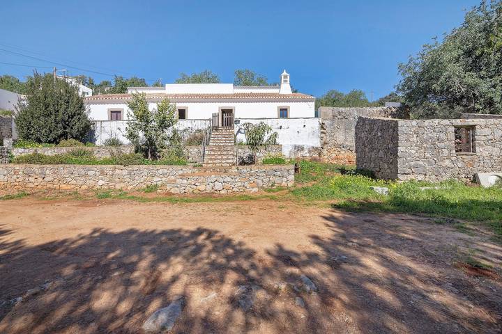 Ganze Wohnung, Apartment „Paz E Natureza 1“ mit Bergblick, Wlan und Klimaanlage in São Brás de Alportel, Faro Distrikt