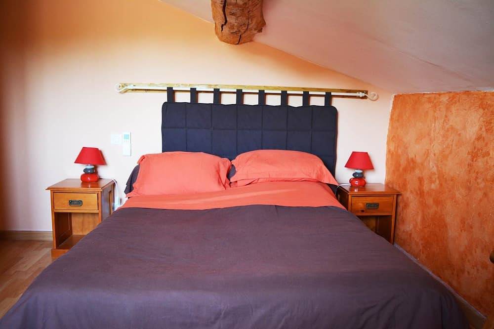 Gîte Bois et Senteurs – Meublé de tourisme avec piscine  dans le Tarn et Garonne in Lafrançaise, Quercy