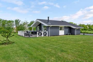 Ferienhaus für 6 Personen, mit Whirlpool und Terrasse in Sydals