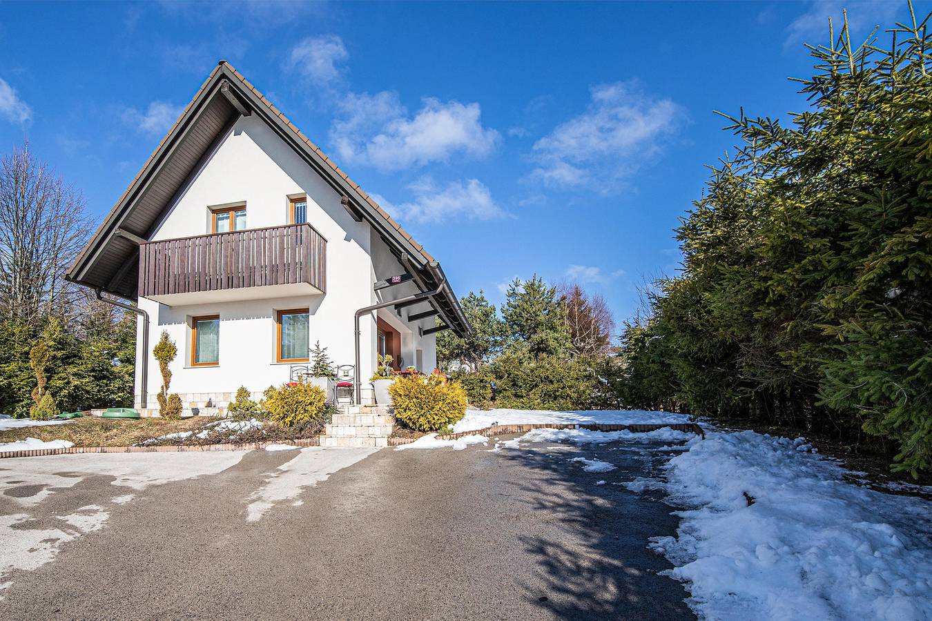 Sunny Weekend Sauna House in Slovenia