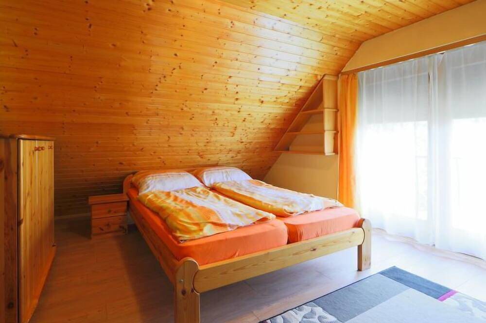 Albizia by Interhome in Balatonfüred, Balatonfüredi járás