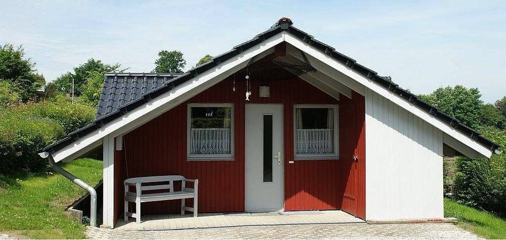 Ferienhaus mit Meerblick für 4 Personen, mit Terrasse und Garten in Bockholm