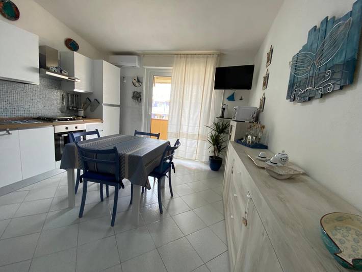 Appartamento intero, Appartamento 'Maison Admas' con vista sulle montagne, balcone e aria condizionata in Crabonaxa/Villasimius, Villasimius
