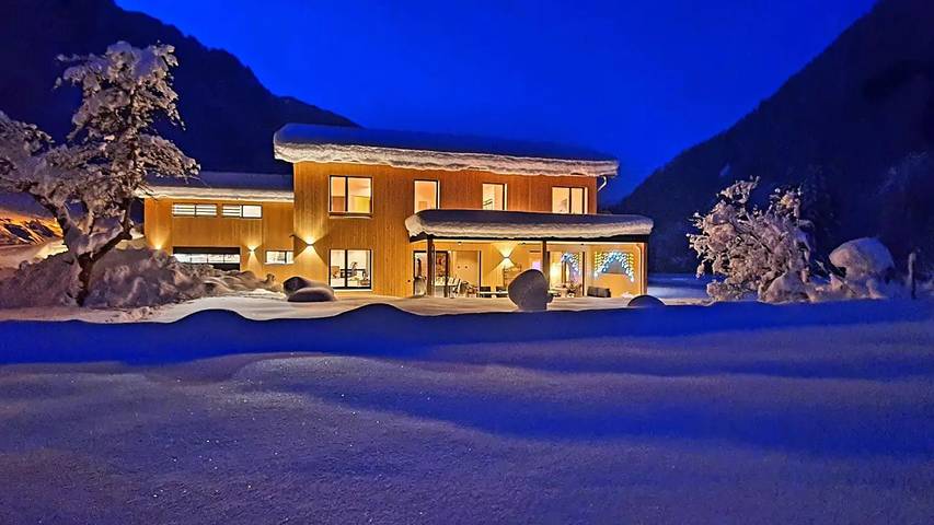 Ferienhaus für 8 Personen, mit Terrasse und Whirlpool sowie Garten im Montafon - 4