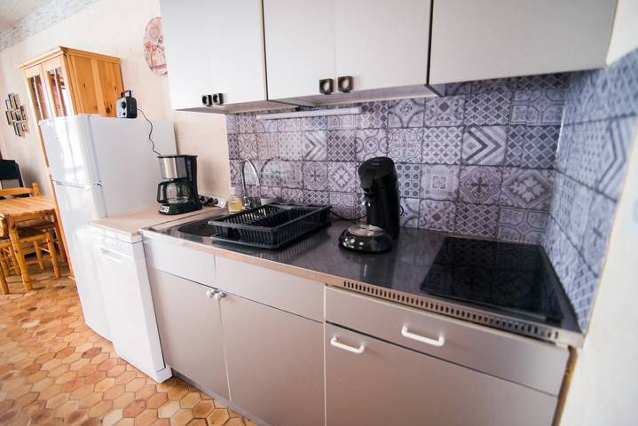 Ganze Wohnung, Ferienwohnung für 4 Personen mit Balkon in Saint-Léger-les-Mélèzes, Nationalpark Écrins