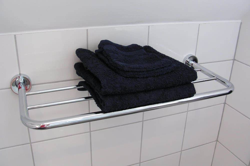 Ganze Wohnung, B & B im traditionellen niederländischen Bauernhaus in Schellinkhout, Markermeer