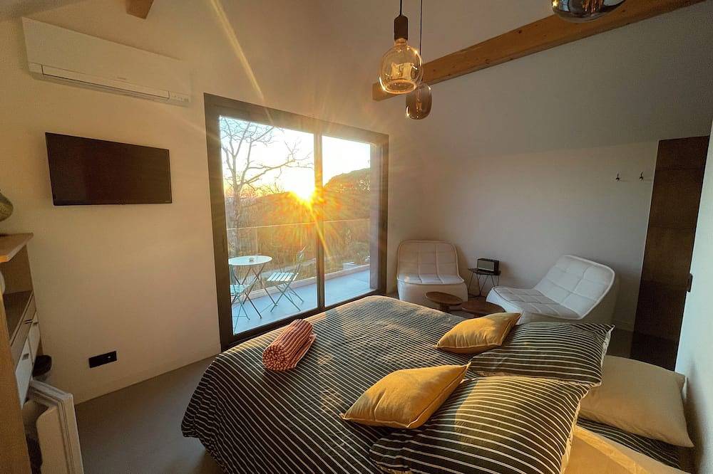 Near Arkea Arena for this room with an incredible view in Bouliac, Bordeaux und Umgebung