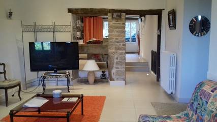 Gîte pour 2 personnes, avec terrasse et jardin dans le Jura