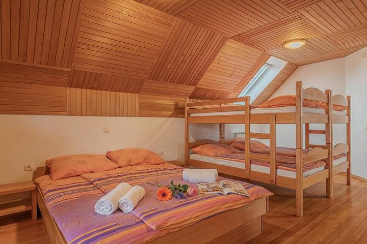 Apartamento entero, Farm Stay Oblak Xl Studio + Shared Sauna in Osrednjeslovenska