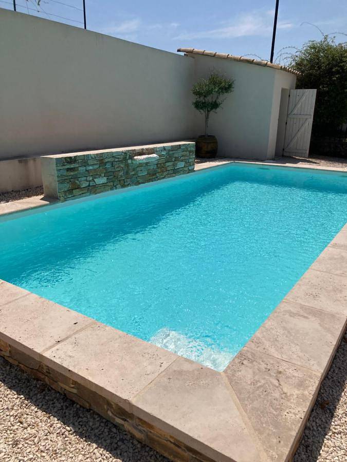 Maison d’hôte pour 2 personnes, avec Terrasse et Jardin ainsi que Piscine et Vue à Gignac - 3