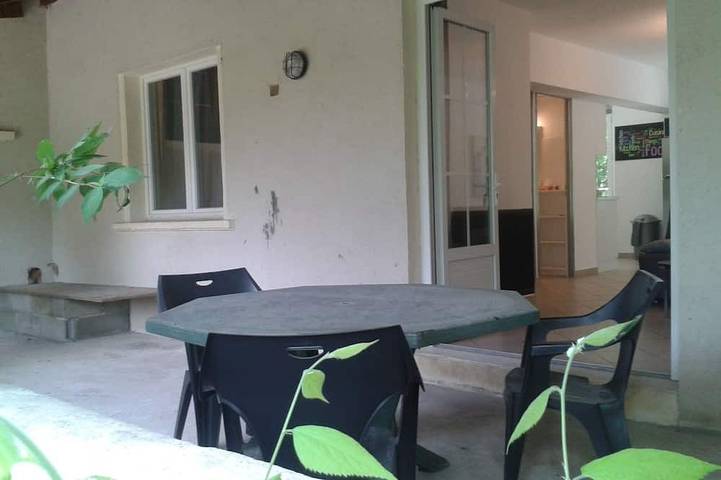 Gîte pour 4 personnes, avec piscine ainsi que jardin et terrasse à Clairac (Lot-et-Garonne) - 3