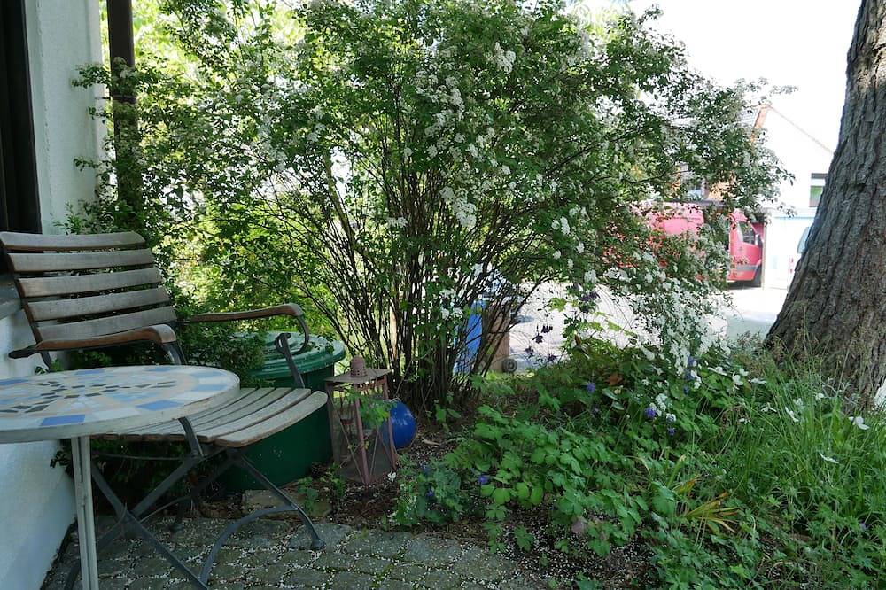 Ganze Wohnung, Wohnen zwischen Kultur und Natur in Würzburg, Fränkisches Weinland