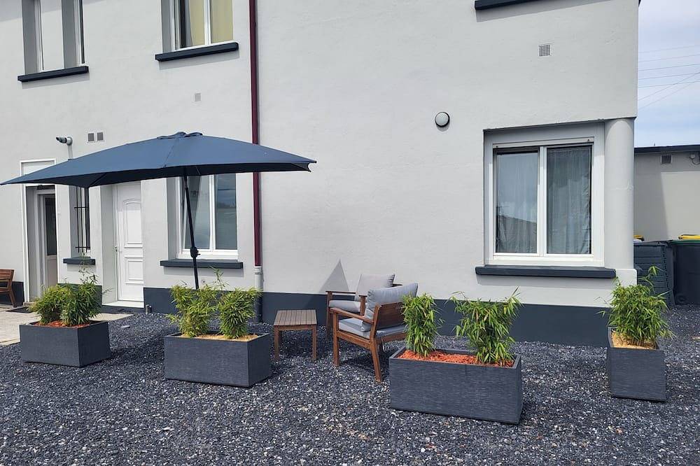 Ganze Wohnung, Cosy bubble with private terrace and parking area Bed linen and towels provided in Tarbes, Hautes-Pyrénées
