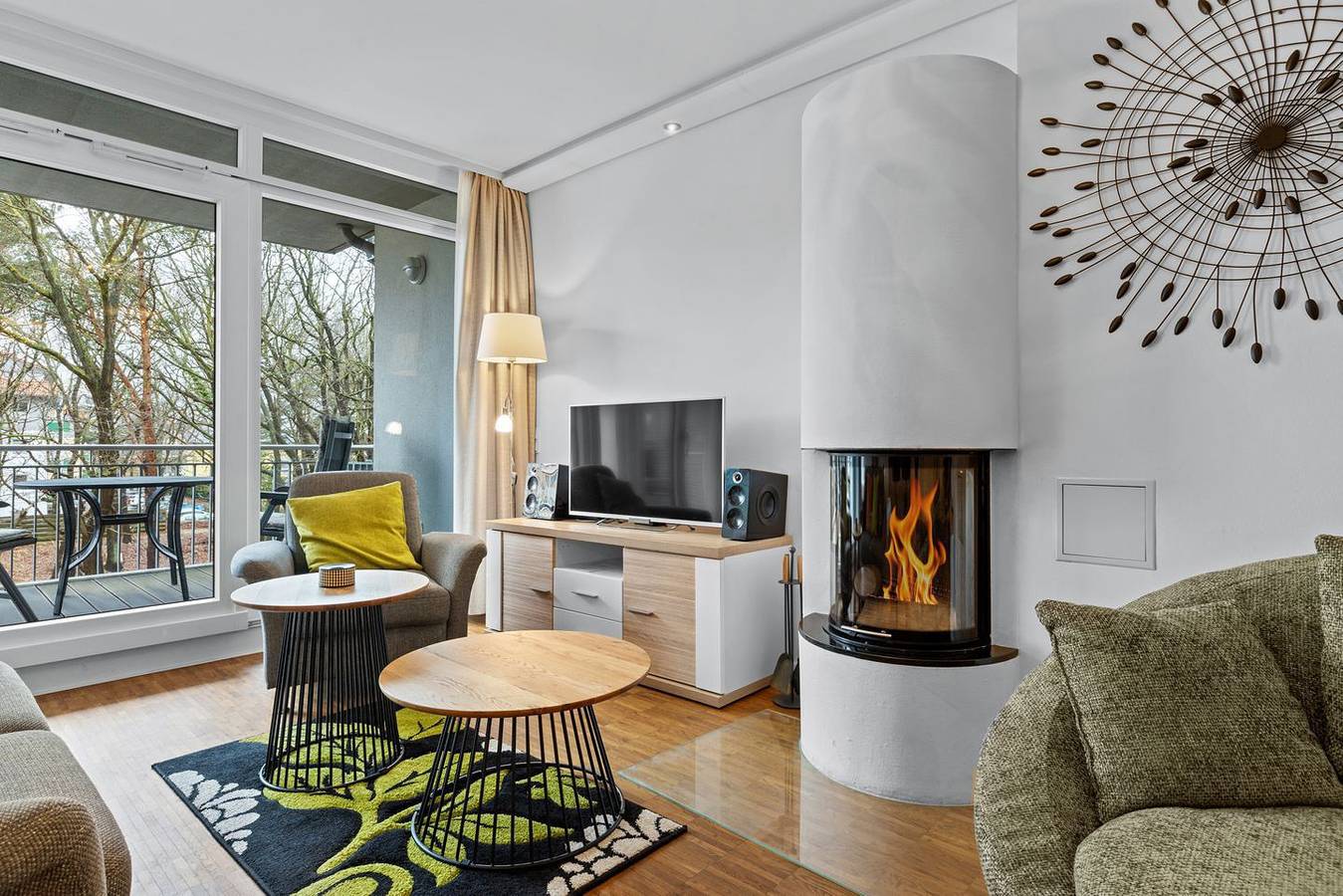 Hel lägenhet, Ferienapartment mit Fußbodenheizung, Kaminofen und Balkon - nur 150 m zum Strand in Ostseebad Binz, Binz