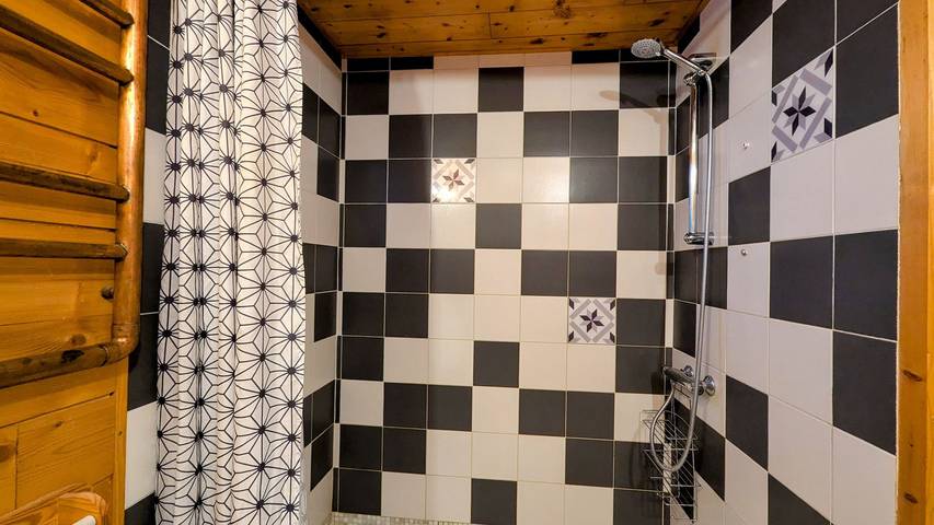 Cottage für 5 Personen, mit Garten in Rhone-Alpes - 4