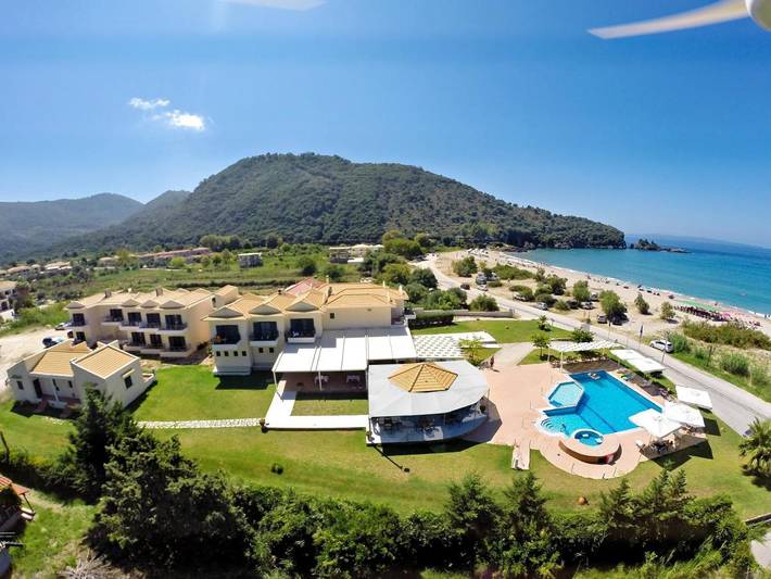 Apartmenthotel für 4 Personen, mit Ausblick und Garten sowie Pool - 1