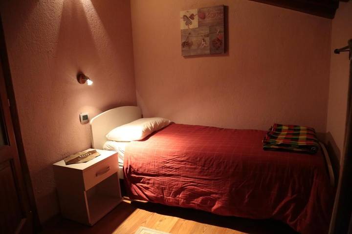 Location de vacances pour 3 personnes, avec jardin à Bard - 3