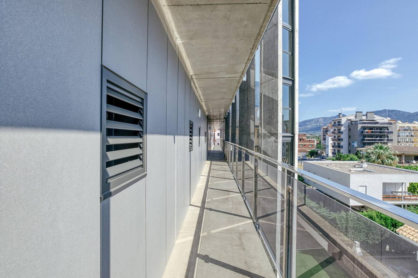 Apartamento entero, Apartamento Murtra con vistas al mar, piscina compartida y Wi-Fi; mascotas permitidas in Santa Margarida, Roses
