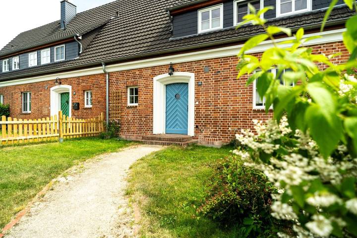 Ferienhaus für 8 Personen, mit Garten in Rechlin