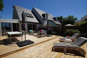 Gîte pour 6 personnes, avec terrasse dans Plage Kermor