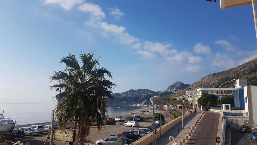 Gîte pour 5 personnes, avec vue et terrasse à Letojanni - 3