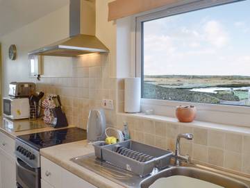 Log Cabin for 2 People in Isle of Anglesey, North-Wales, Photo 4