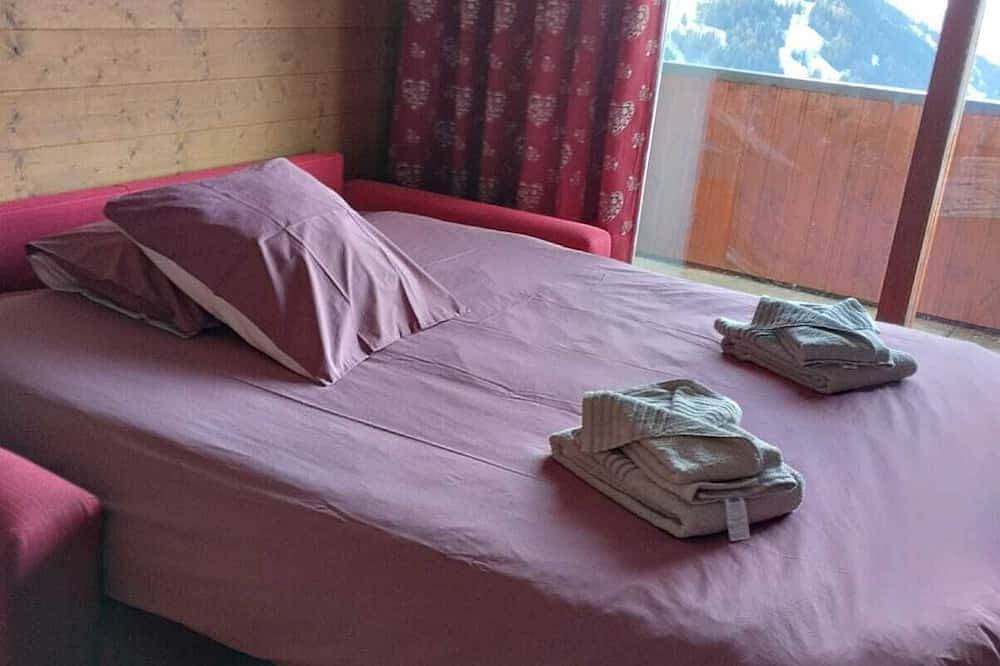 Apartamento entero, Flat located at the foot of the slopes with heated pool, sauna and hammam in Sainte-Foy-Tarentaise, Macizo del Ruitor