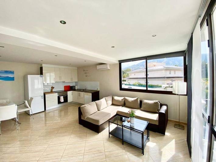 Casa rural para 4 personas, con Balcón y Terraza además de Jardín y Piscina en Alfàs del Pi