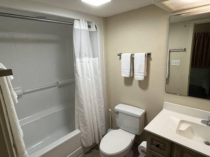 Vacation apartment for 8 people, with pool and balcony as well as hot tub - 1