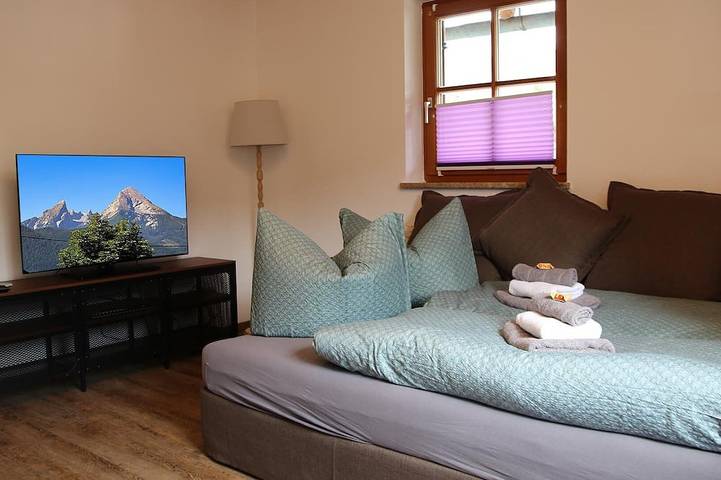 Ganze Wohnung, Ferienwohnung, ca. 70m², 1-4 Pers., 1Sz, Wsz, Kü, Du/Wc, Bk in Bischofswiesen, Berchtesgadener Alpen