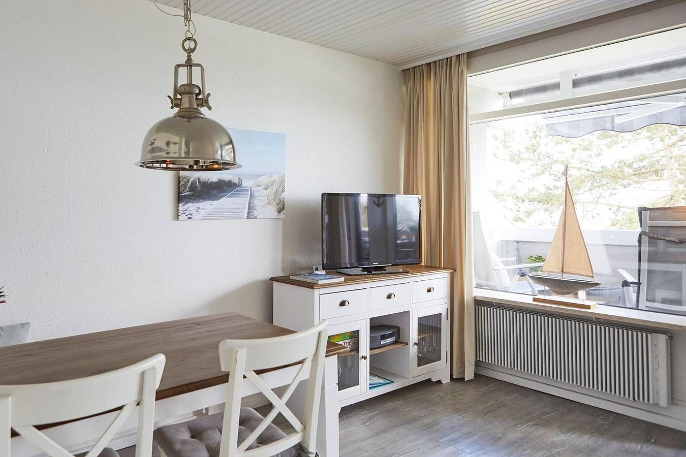 Ganze Wohnung, Kleine Strandbude Sierksdorf – Ferienwohnung mit Meerblick in erster Reihe in Sierksdorf, Ostholstein