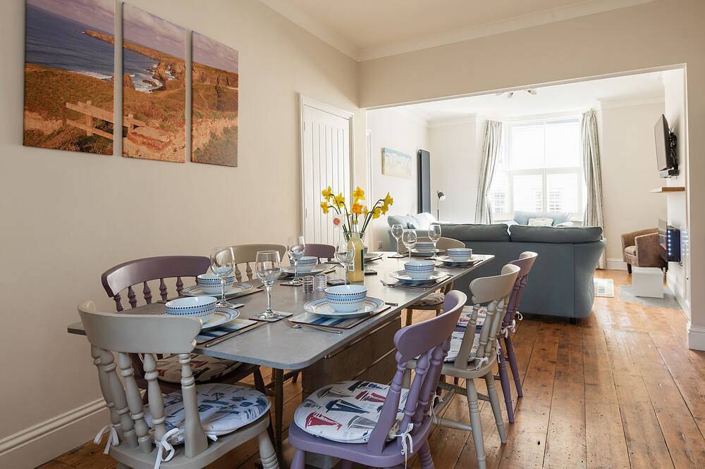Heron Cottage, 8 New Street.  Amplia casa de pueblo en el casco antiguo de Padstow in Padstow, Cornualles