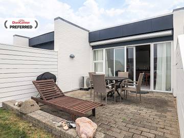 Ferienhaus für 4 Personen, mit Kinderpool und Sauna sowie Terrasse und Pool in Agger