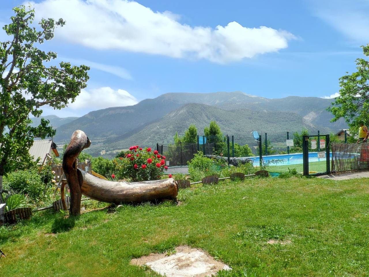 Apartamento entero, Apartamento encantador en Selonnet con piscina compartida y vistas in Selonnet, Alpes de Alta Provenza