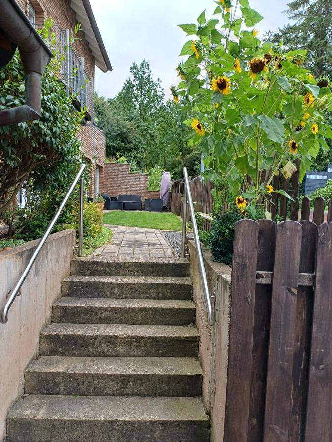 Ferienwohnung für 4 Personen, mit Terrasse und Garten sowie Ausblick in Mechernich - 2